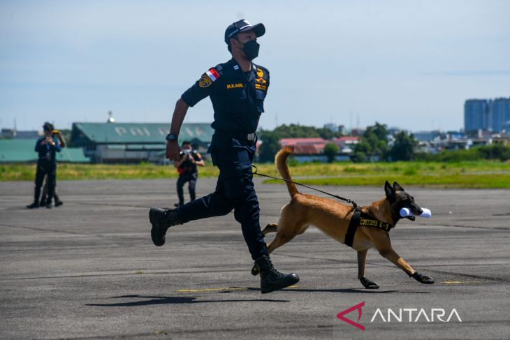 Simulasi penurunan paksa pesawat asing di Lanud Soewondo