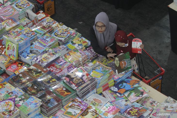 Bazar buku Big Bad Wolf Books