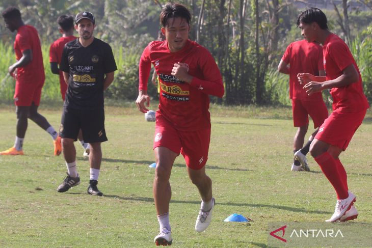 Latihan Arema jelang final Piala Presiden