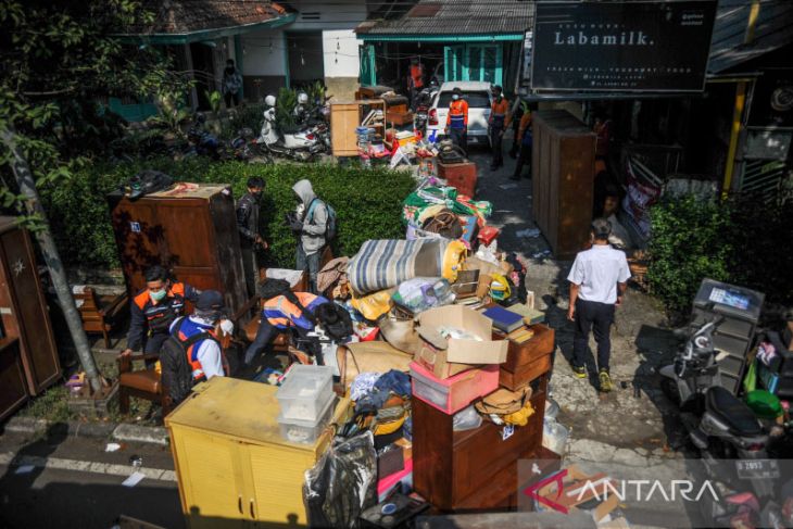 Penertiban aset PT KAI 