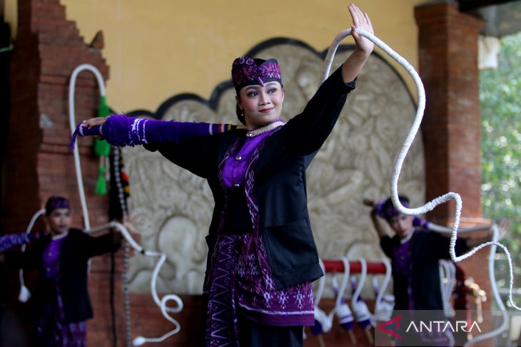 Kejuaraan seni pecut samandiman 