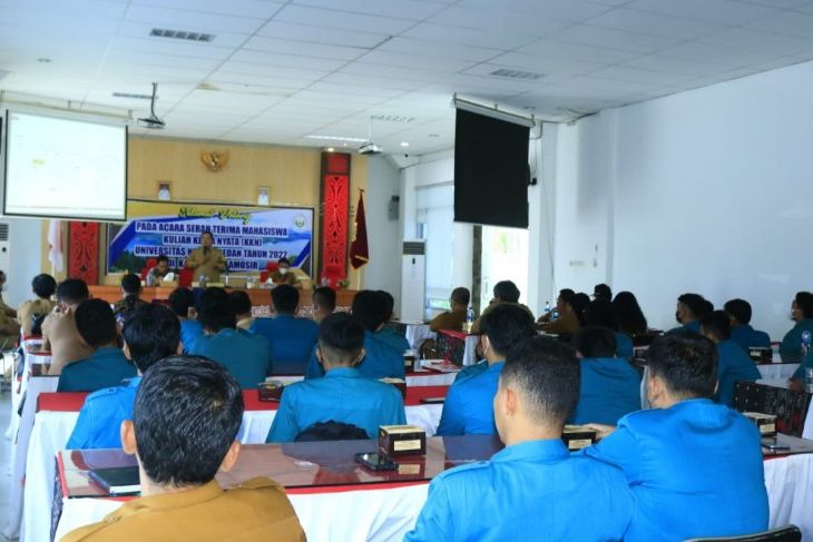 Sekda Samosir terima mahasiswa KKN Unimed
