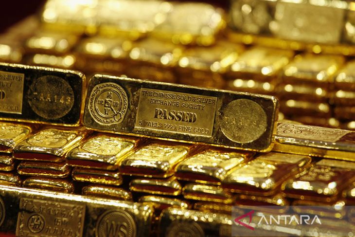 Harga emas Kamis pagi jatuh 13,30 dolar AS