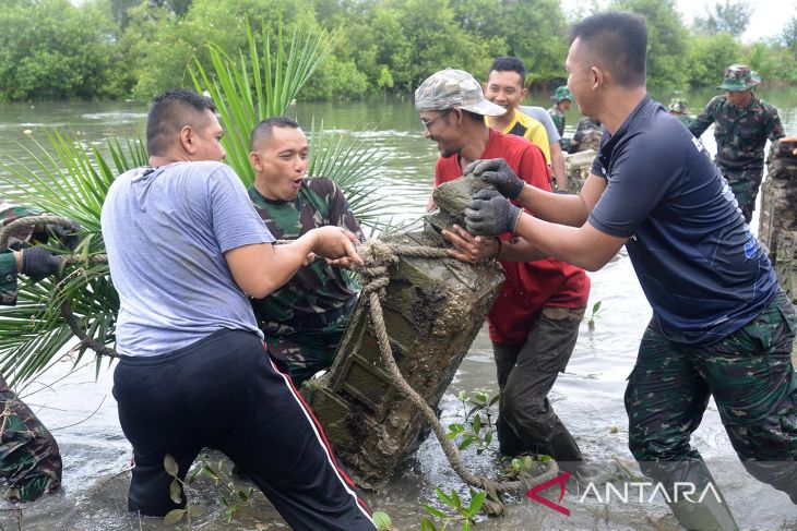 Bakti sosial TNI di situs Kerajaan Aceh Darussalam