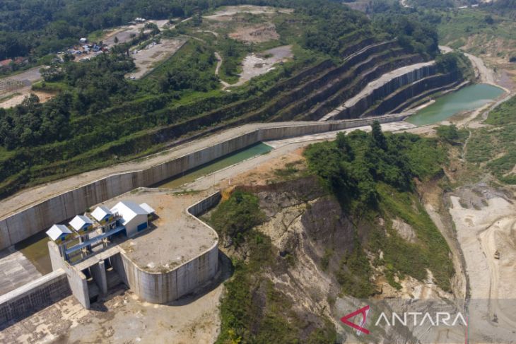 Target pembangunan bendungan Leuwikeris 