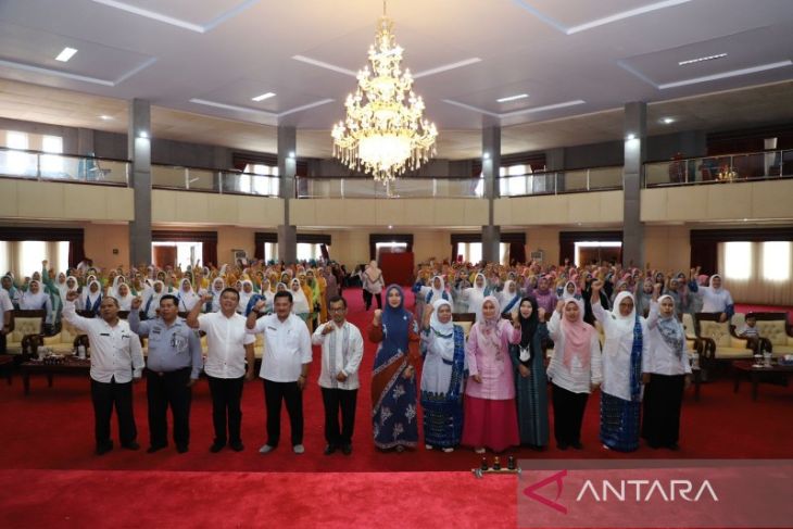 Angkola Barat juara umum Festival Nasyid Tapsel