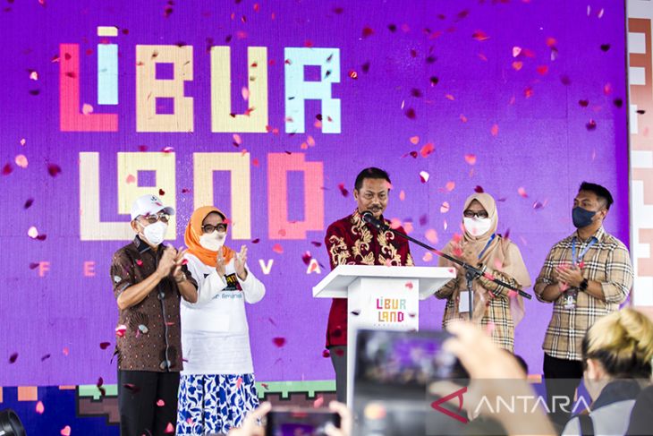 Pembukaan LiburLand Festival di Amanah Borneo Park