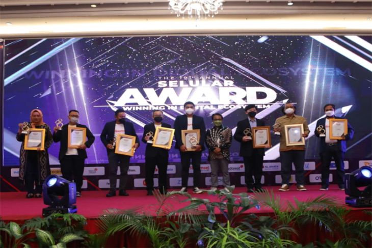 Smartfren menerima Selular Awards 2022