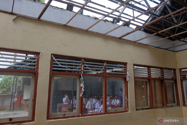 Madrasah di Jembrana terima bantuan gedung miliaran rupiah