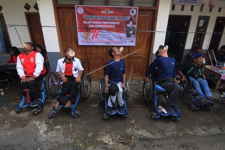 Lomba dan konvoi warga difabel menyambut HUT RI