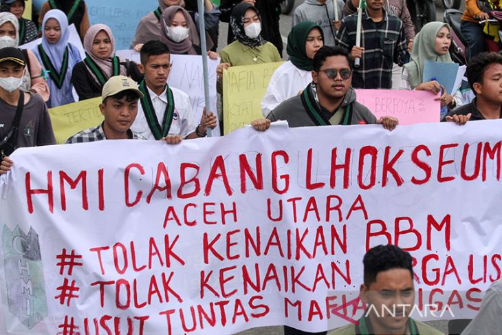 Demo mahasiswa tolak kenaikan harga BBM subsidi