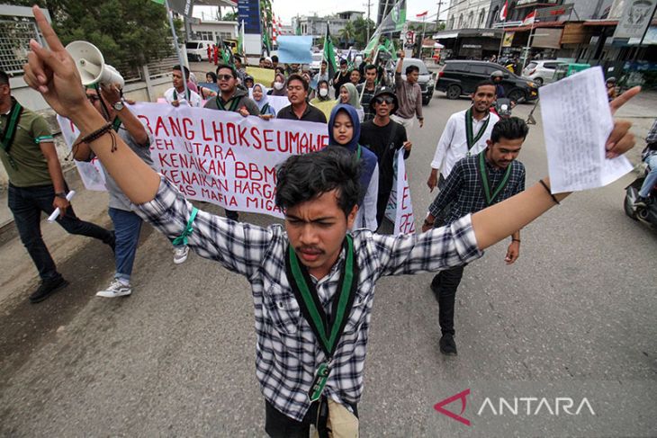 Demo mahasiswa tolak kenaikan harga BBM subsidi