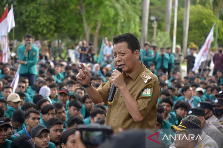 Pj Gubernur Aceh jumpai demonstran