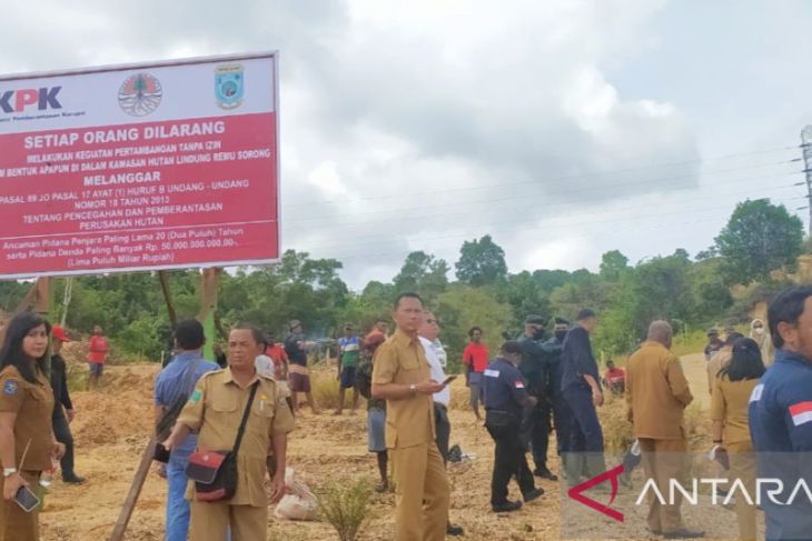 Staf KPK dipukuli pekerja tambang ilegal di Sorong