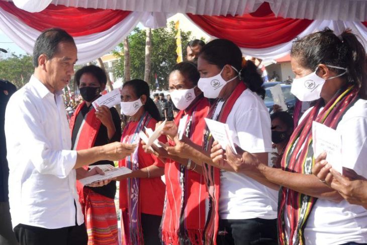 Kunjungi Maluku Barat Daya, Presiden Jokowi dorong percepatan penyaluran BLT BBM