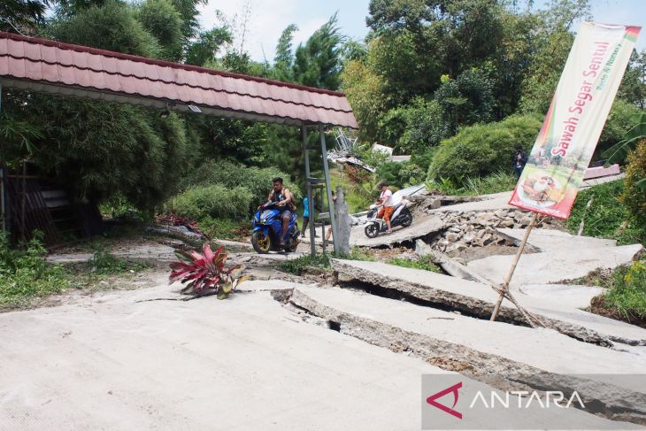 Bencana pergeseran tanah di Bojongkoneng Bogor