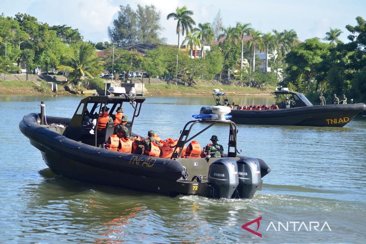 Kapal RIB bantuan Menhan untuk Kodam IM Aceh