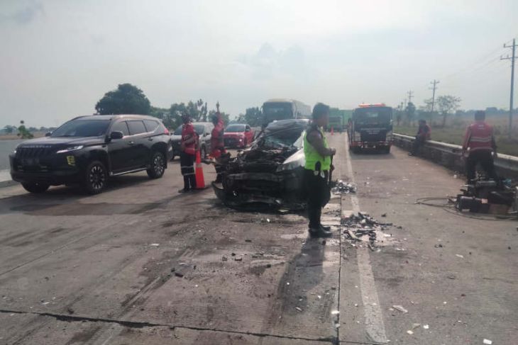 Belasan kendaraan kecelakaan beruntun di tol Pejagan-Pemalang, satu orang tewas