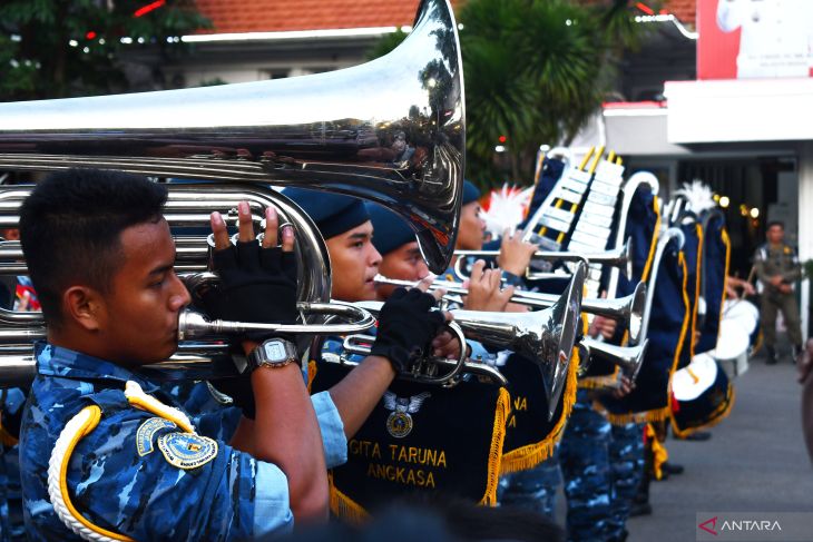 Lomba drum band Parade Senja Kota Madiun