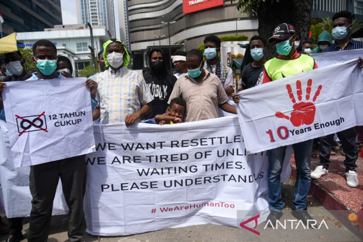 Imigran Somalia unjuk rasa di depan Kantor Wilayah Kementerian Hukum dan HAM Sumut