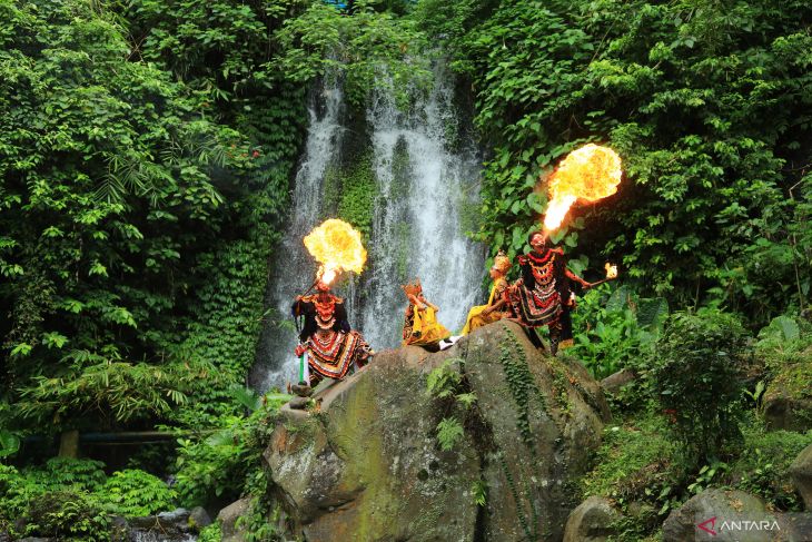 Kolaborasi wisata dengan budaya