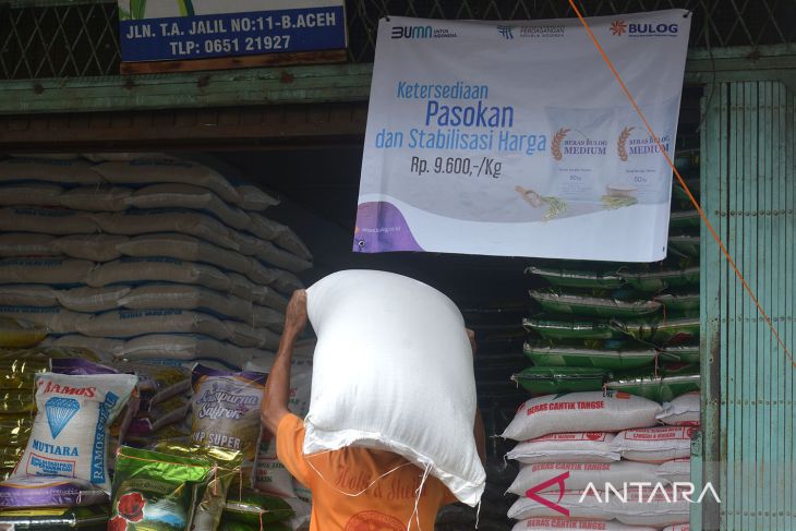 Pasokan beras Bulog Aceh lebih target