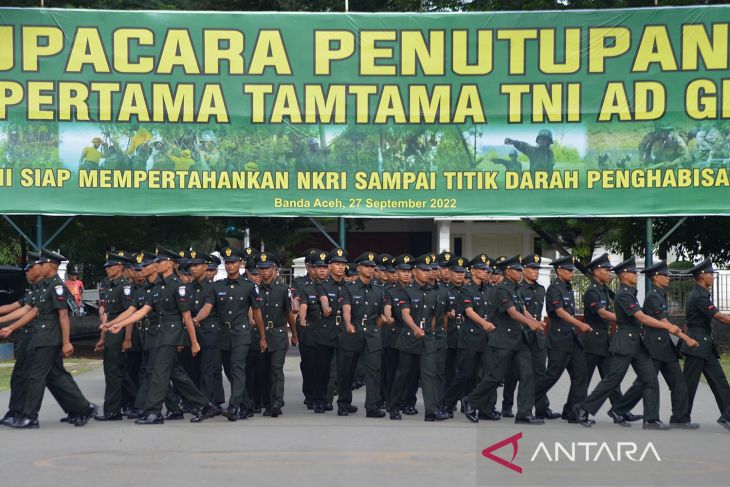 Upacara penutupan pendidikan tamtama TNI AD