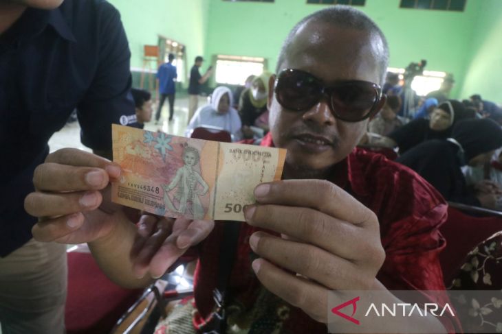 Sosialisasi keaslian rupiah kepada Tuna Netra