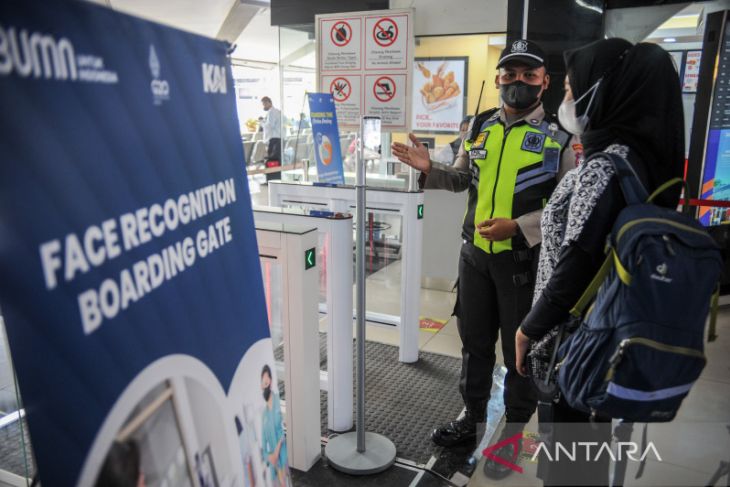 Uji coba pemindaian wajah di Stasiun Bandung 