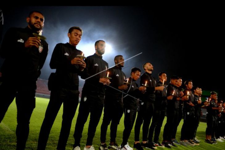 Bali United turut doakan korban kerusuhan Kanjuruhan