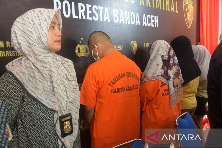 Penangkapan mucikari prostitusi online di Aceh