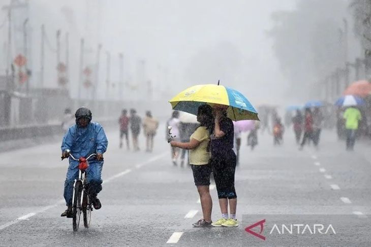 Hujan Diprakirakan Guyur Mayoritas Kota Besar Di Indonesia - ANTARA ...