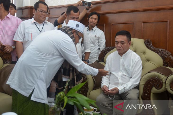 Irwandi Yusuf bebas bersyarat tiba di Aceh