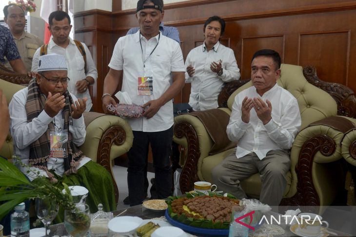 Irwandi Yusuf bebas bersyarat tiba di Aceh