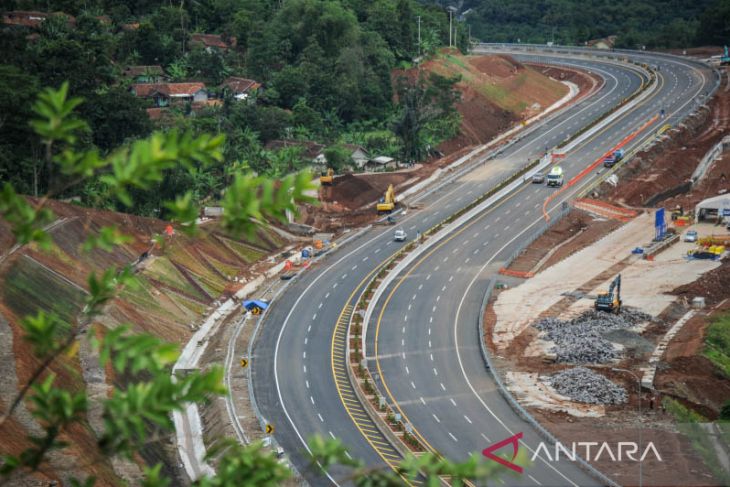 Target uji coba jalan tol Cisumdawu 