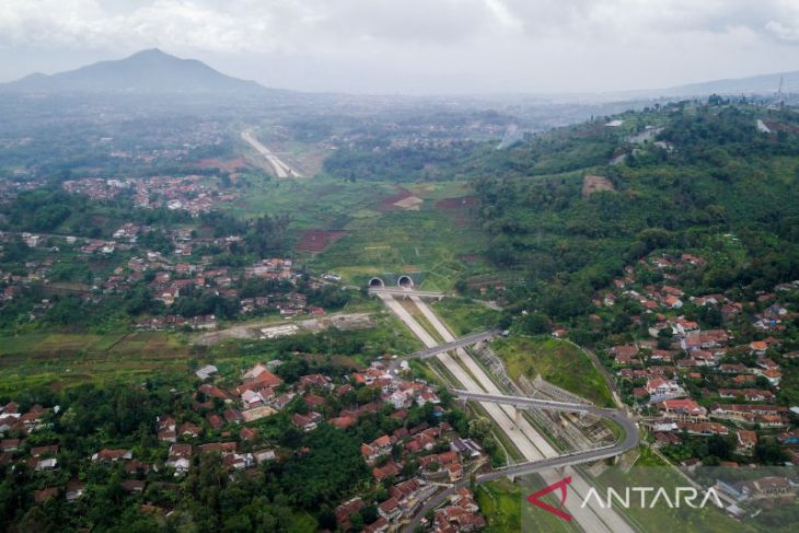 Target uji coba jalan tol Cisumdawu 