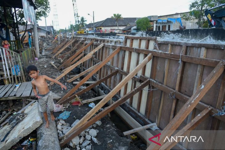 Pembangunan Tanggul Rob Di Belawan