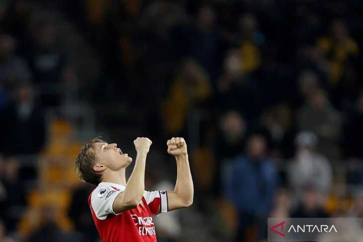 Arsenal mantapkan diri di puncak klasemen usai menang 2-0 atas Wolves