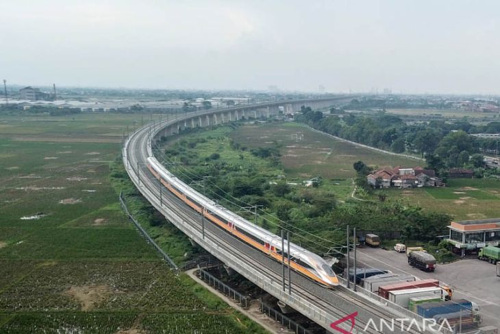 Uji coba operasional Kereta Cepat Jakarta - Bandung 