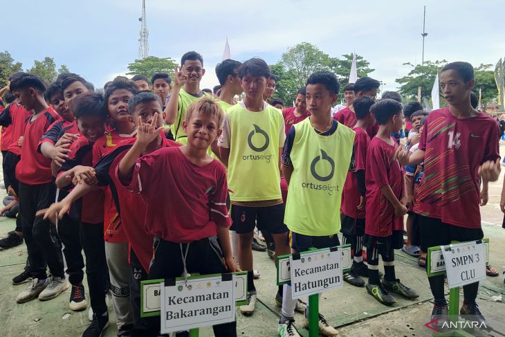 PT BRE gelar turnamen U14 di Tapin untuk sepakbola Indonesia