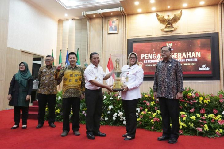 Pj Gubernur: Pemprov Banten komitmen lakukan keterbukaan informasi publik