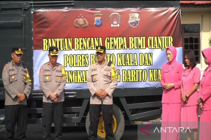 Polres Barito Kuala kirimkan satu truk bantuan untuk korban gempa Cianjur