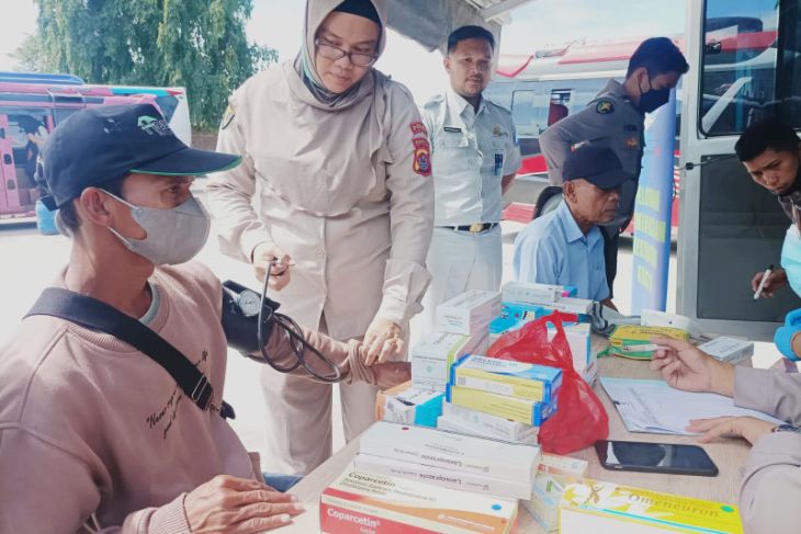 Jasa Raharja Banten Melaksanakan Pengobatan Gratis di Terminal Terpadu Pelabuhan Merak Banten