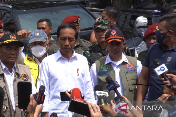 Jokowi pastikan evakuasi hingga distribusi logistik di Cianjur