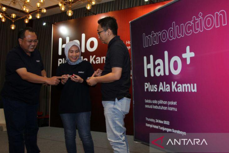 Peluncuran kartu halo plus Telkomsel