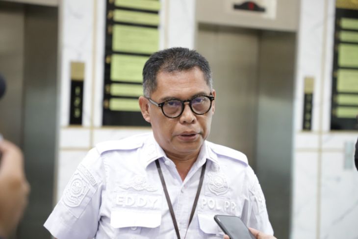 Pembeli dan penjual rokok ilegal di Surabaya bisa dihukum lima tahun penjara