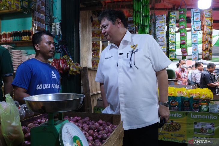 Menko Perekonomian kunjungi pasar di Pontianak