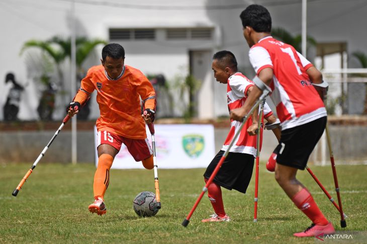 Kompetisi sepak bola amputasi pertama di Indonesia