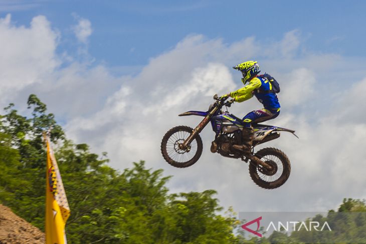 Kelas Internasional Uncle Hard Enduro 2022