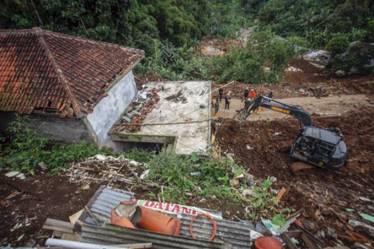 318 orang meninggal dunia akibat gempa di Cianjur